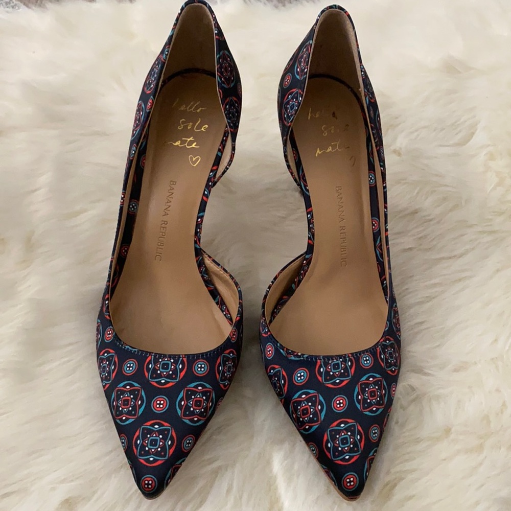 Banana Republic Andilla Pumps